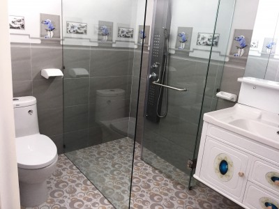 Thi công phòng tắm kính cường lực chuyên nghiệp